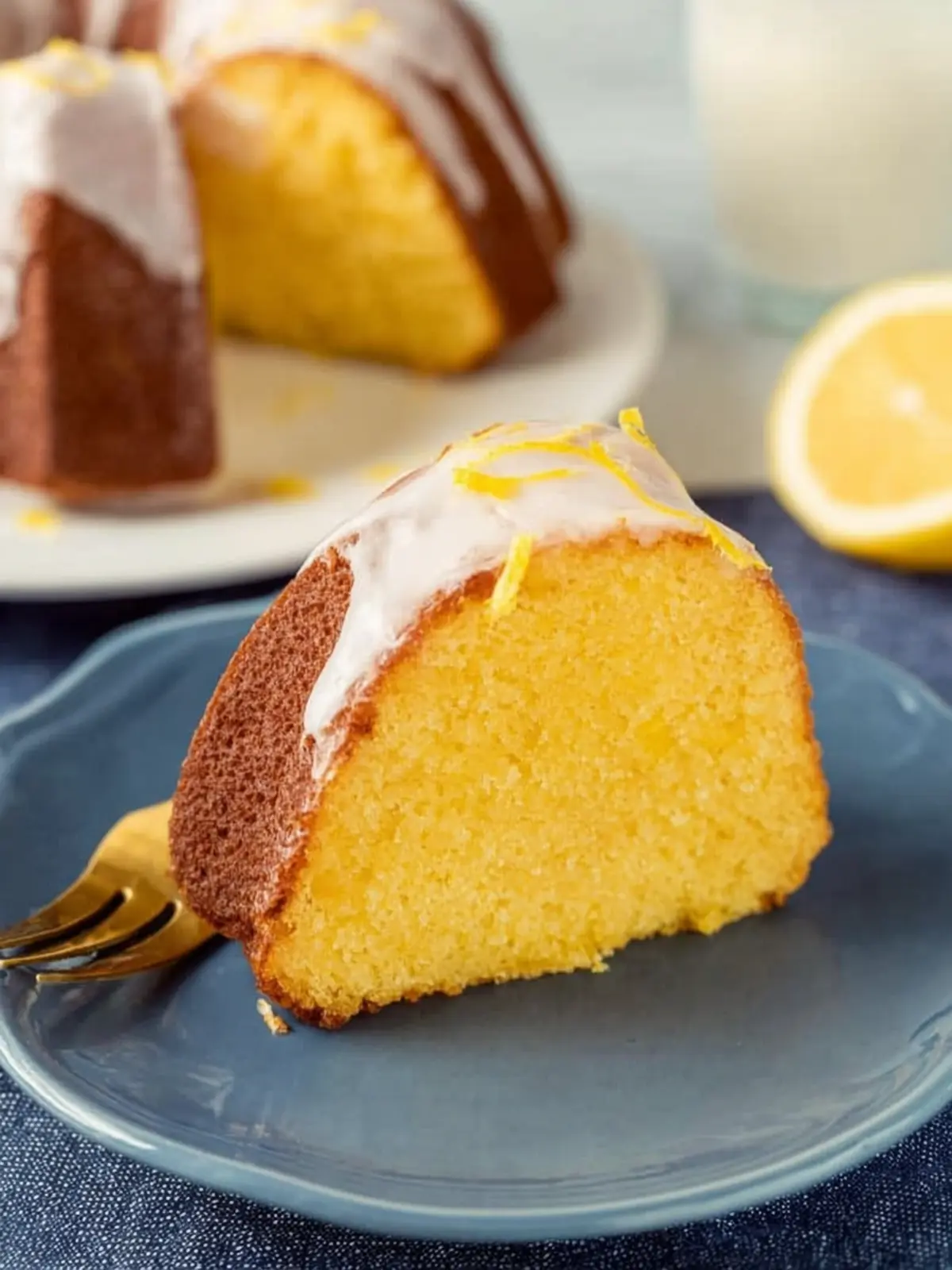 Easy Lemon Cake Mix Delight: A Perfectly Moist Treat!